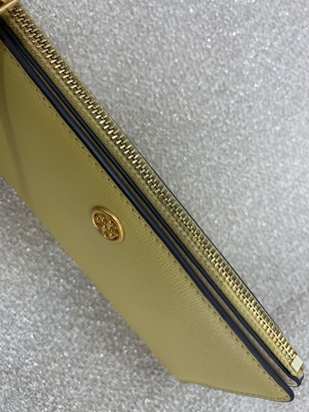 Tory Burch Lemon Saffiano Zip-Around Wallet with Gold Logo - Picture 4 of 8